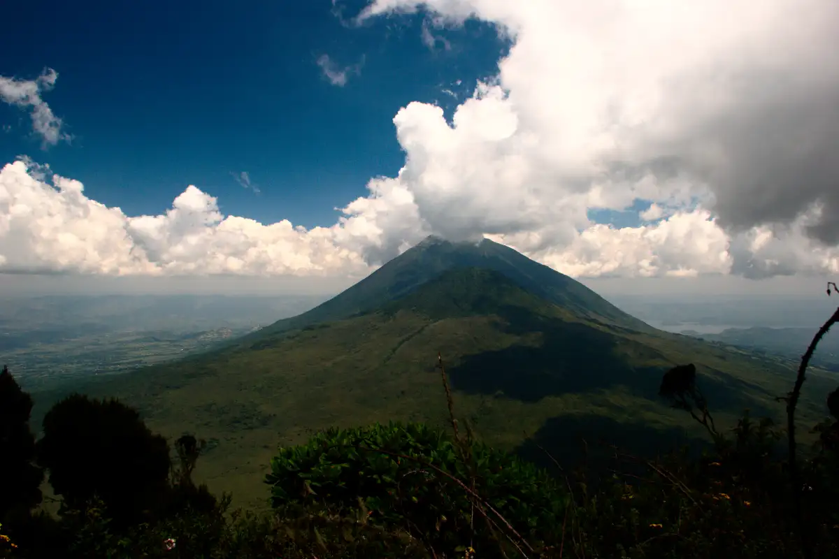 7 Day Rwanda Uganda Gorilla Tracking